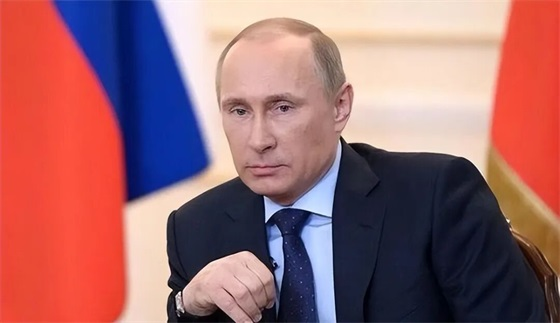 普京是怎样成功收拾掉祸国殃民的金融寡头的？